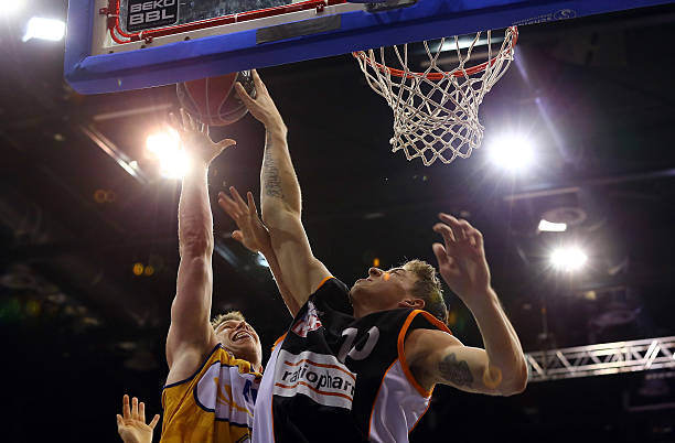 也让我们看 也让我们看